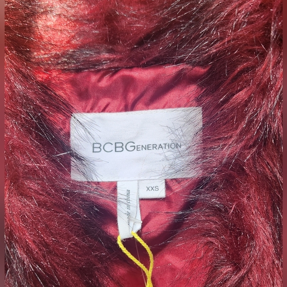 Faux Fur Vest BCBGeneration Maroon & Black XXSmall NWT - Picture 4 of 9